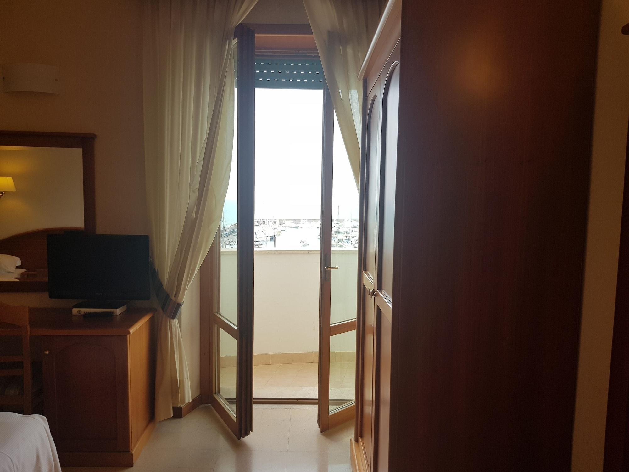 Astura Palace Hotel Nettuno Kültér fotó