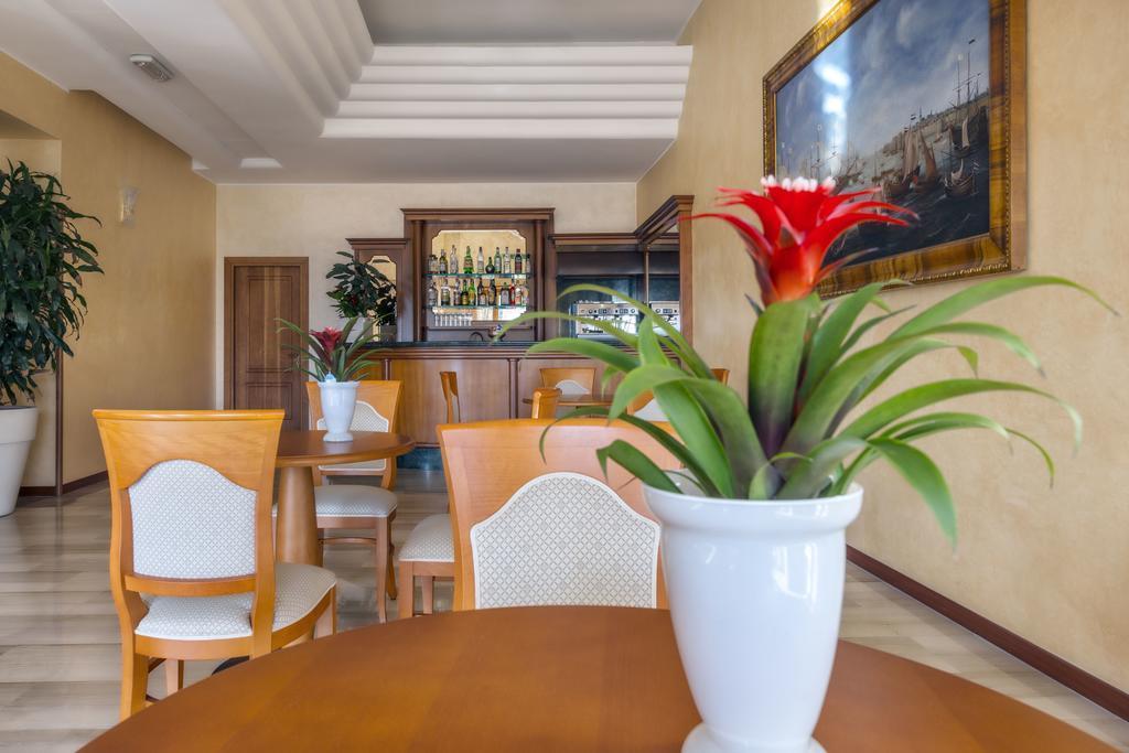 Astura Palace Hotel Nettuno Kültér fotó