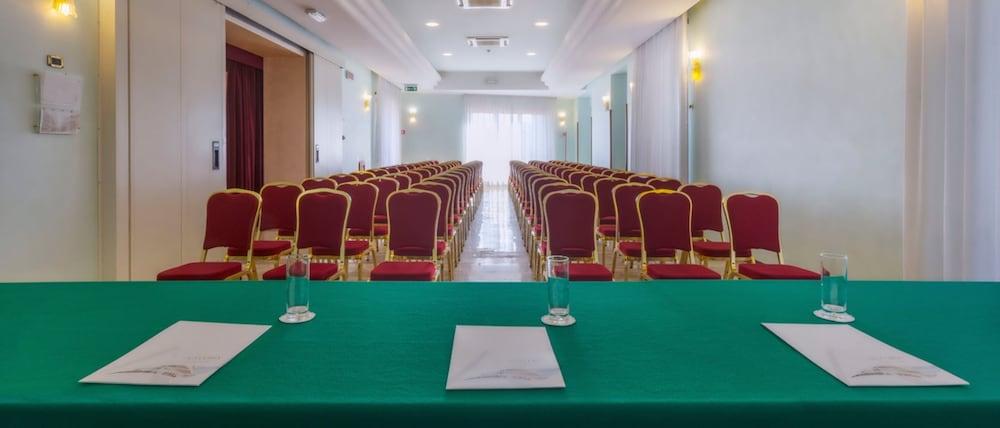 Astura Palace Hotel Nettuno Kültér fotó
