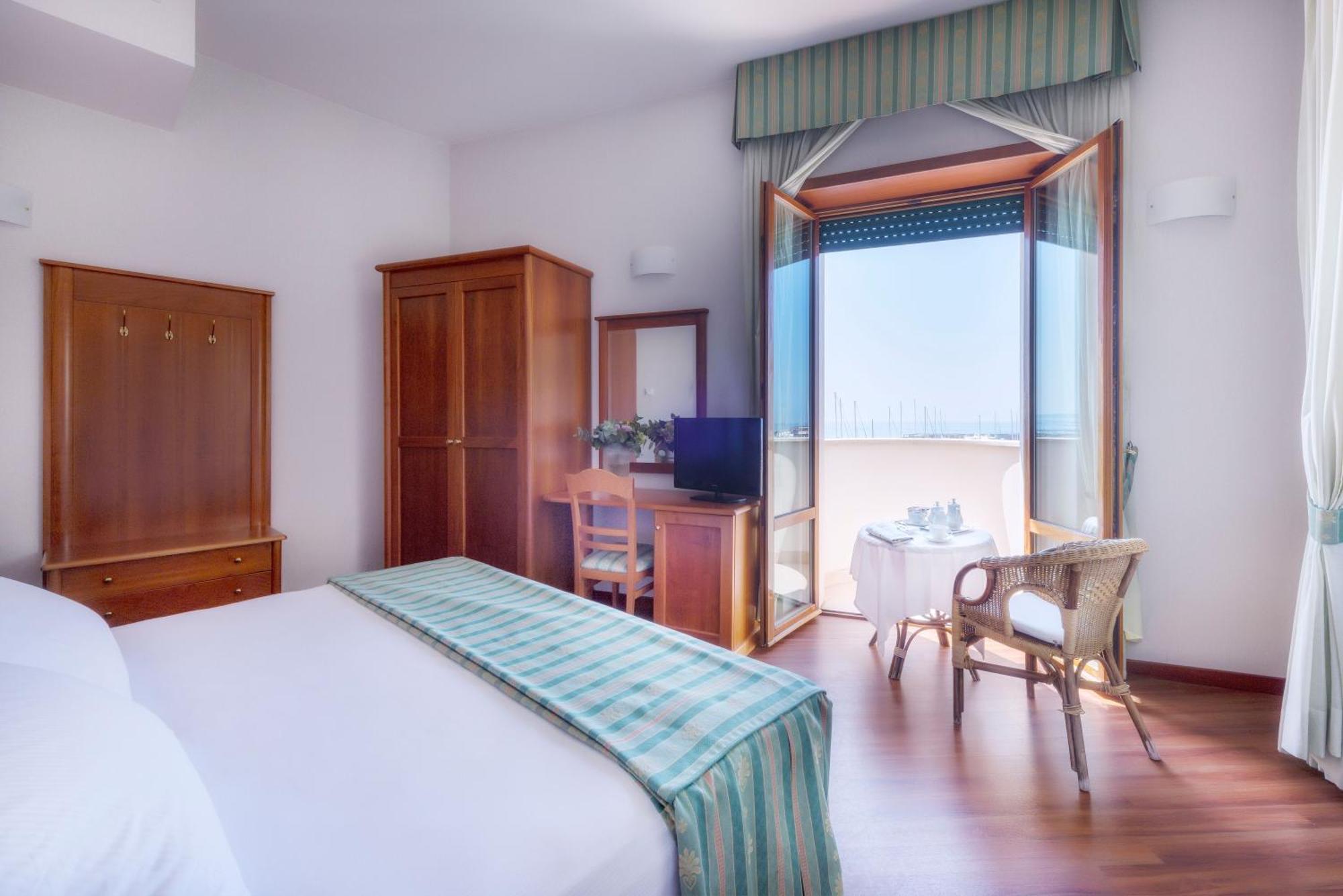 Astura Palace Hotel Nettuno Kültér fotó