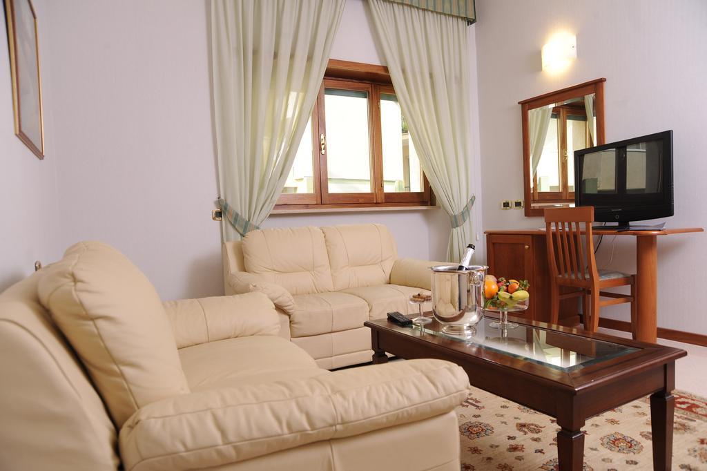 Astura Palace Hotel Nettuno Kültér fotó