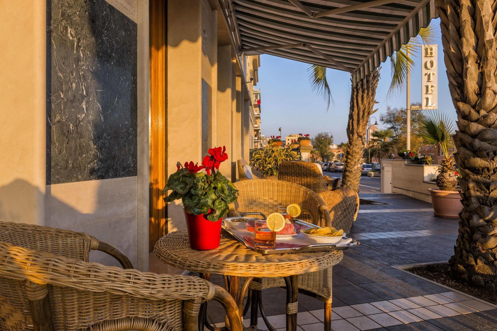 Astura Palace Hotel Nettuno Kültér fotó