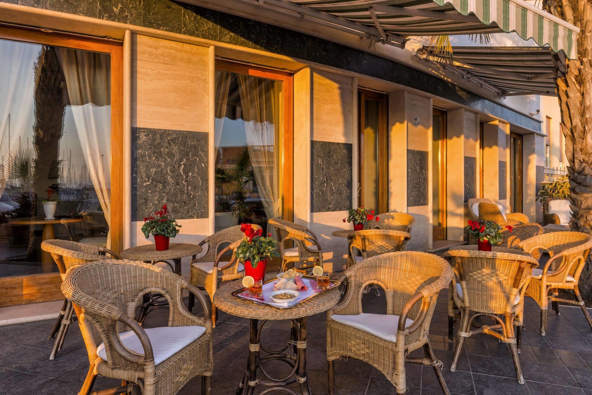 Astura Palace Hotel Nettuno Kültér fotó